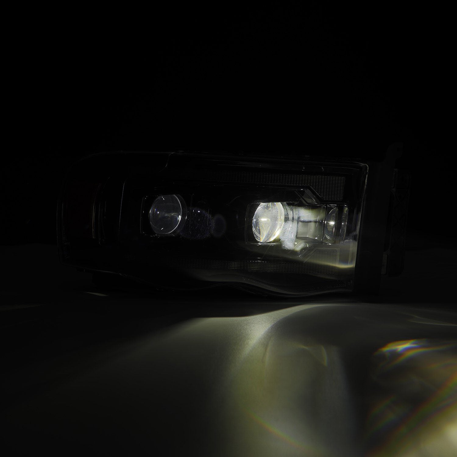 02-05 Dodge Ram LUXX-Series Projector Headlights Alpha-Black - Apollo Off-Road