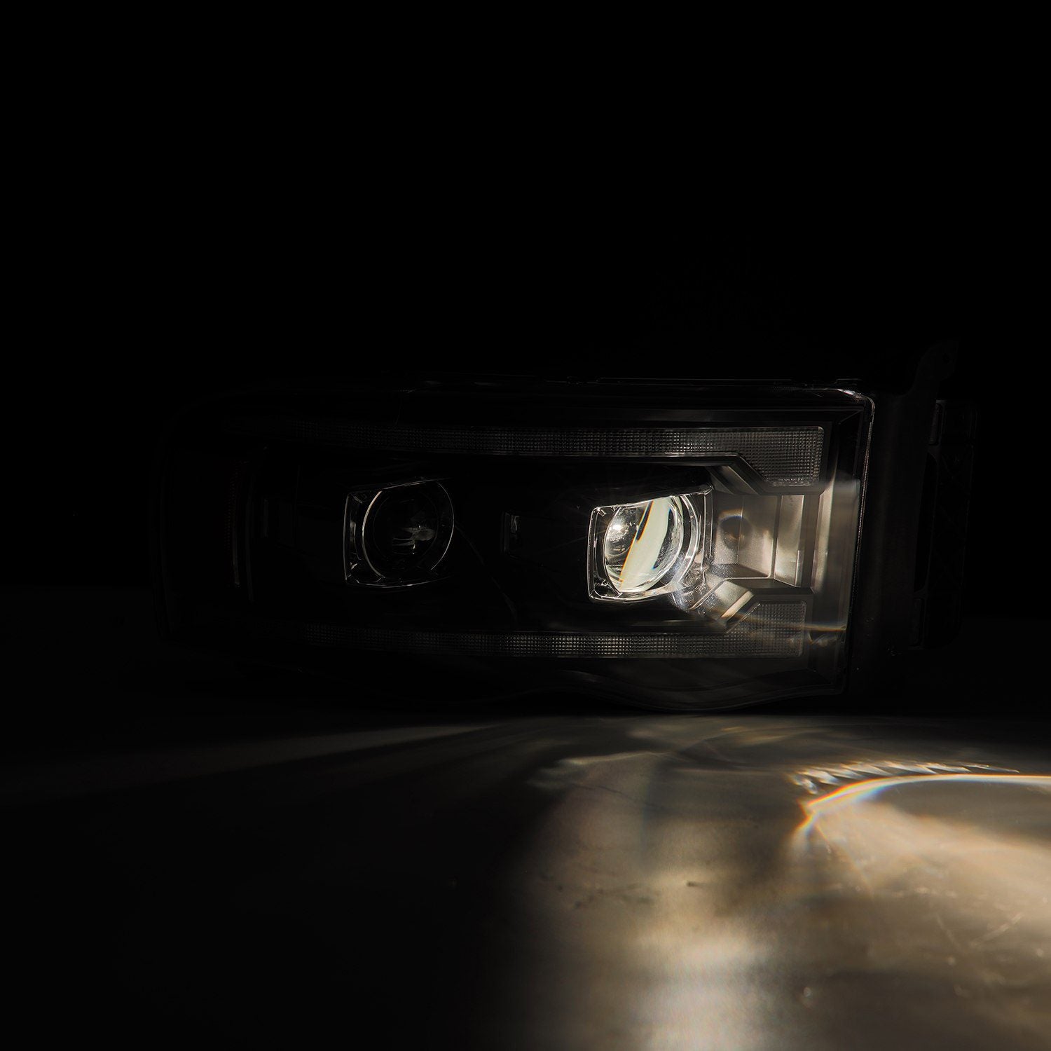 02-05 Dodge Ram LUXX-Series Projector Headlights Black - Apollo Off-Road