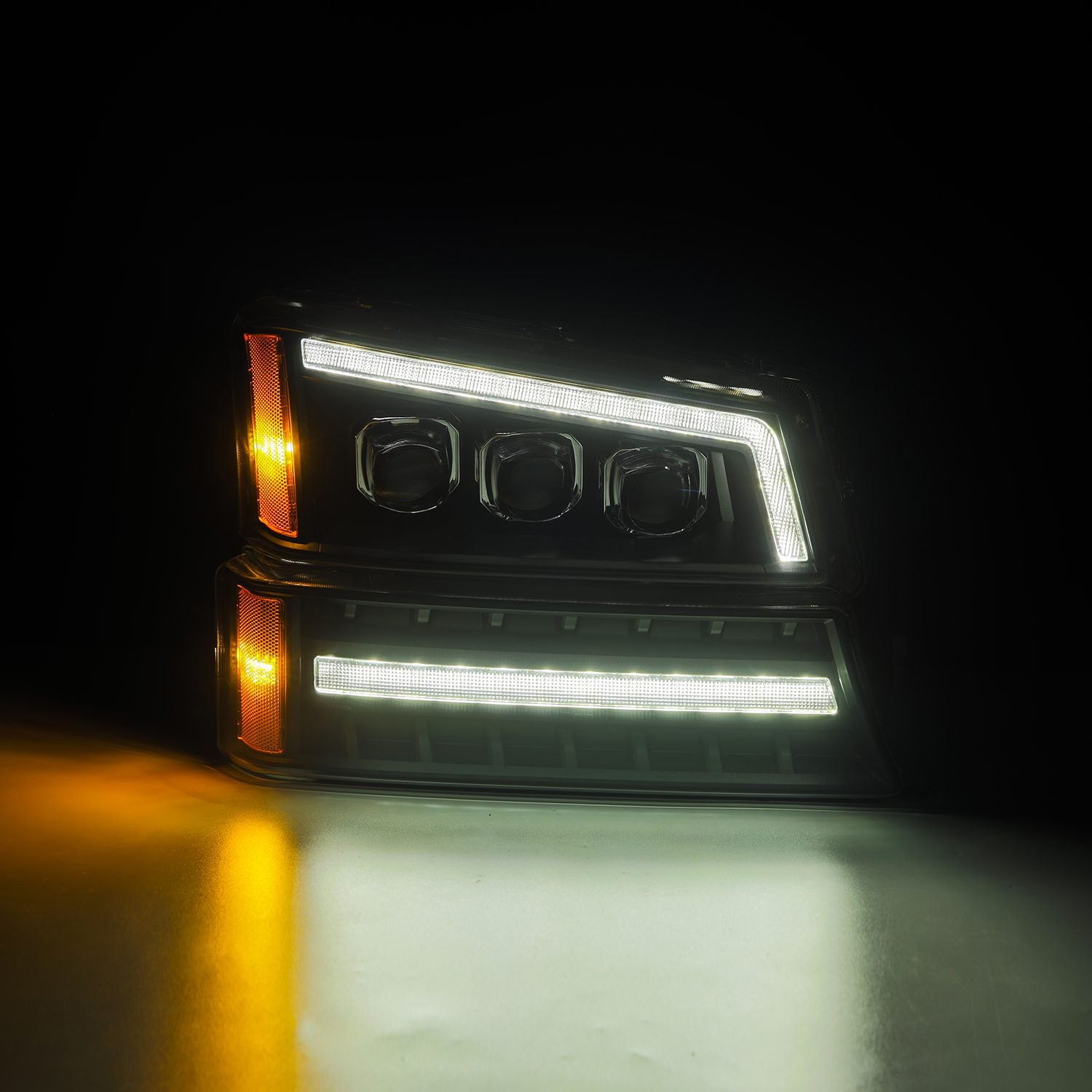 03-06 Chevrolet Silverado/02-06 Avalanche NOVA-Series Projector Headlights Black - Apollo Off-Road