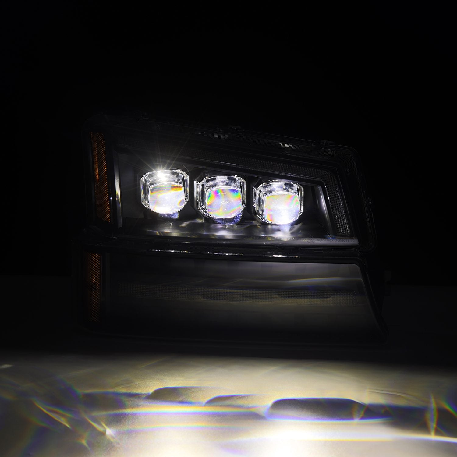 03-06 Chevrolet Silverado/02-06 Avalanche NOVA-Series Projector Headlights Black - Apollo Off-Road
