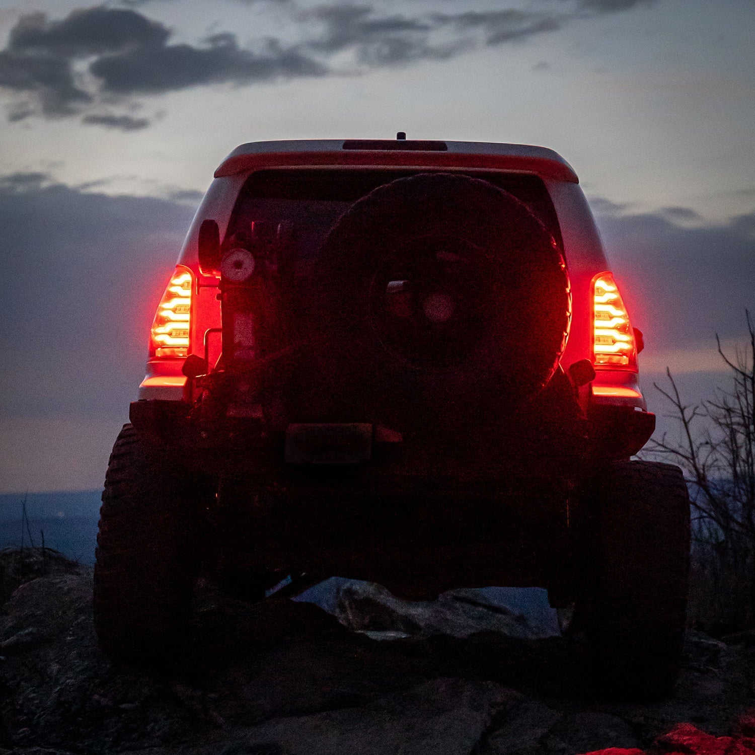 03-09 Toyota 4Runner LUXX-Series LED Tail Lights Black-Red - Apollo Off-Road