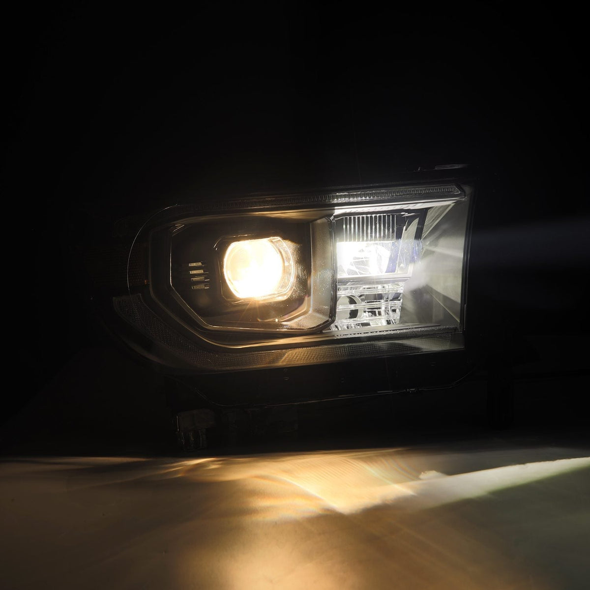 07-13 Toyota Tundra / 08-17 Sequoia PRO-Series Halogen Projector Headlights Black (Without Level Adjuster) - Apollo Off-Road