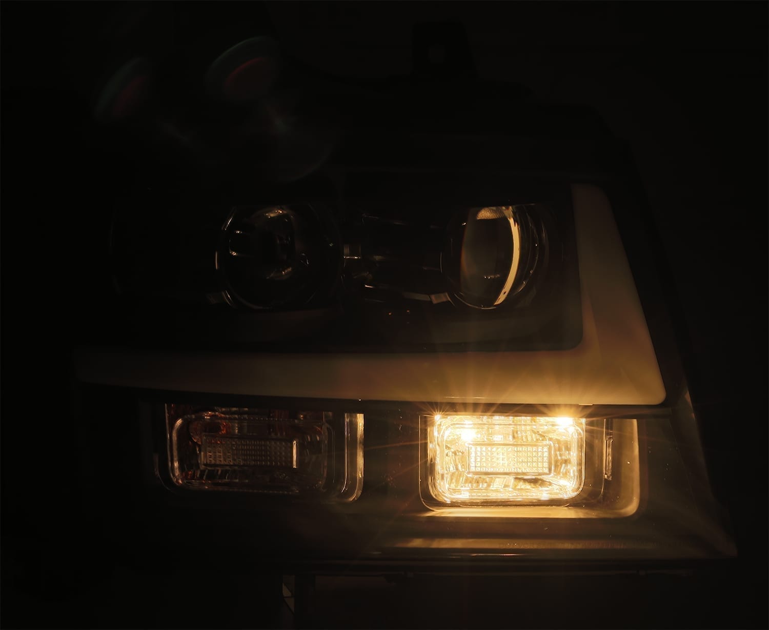07-14 Chevrolet Tahoe LUXX-Series Projector Headlights Black - Apollo Off-Road