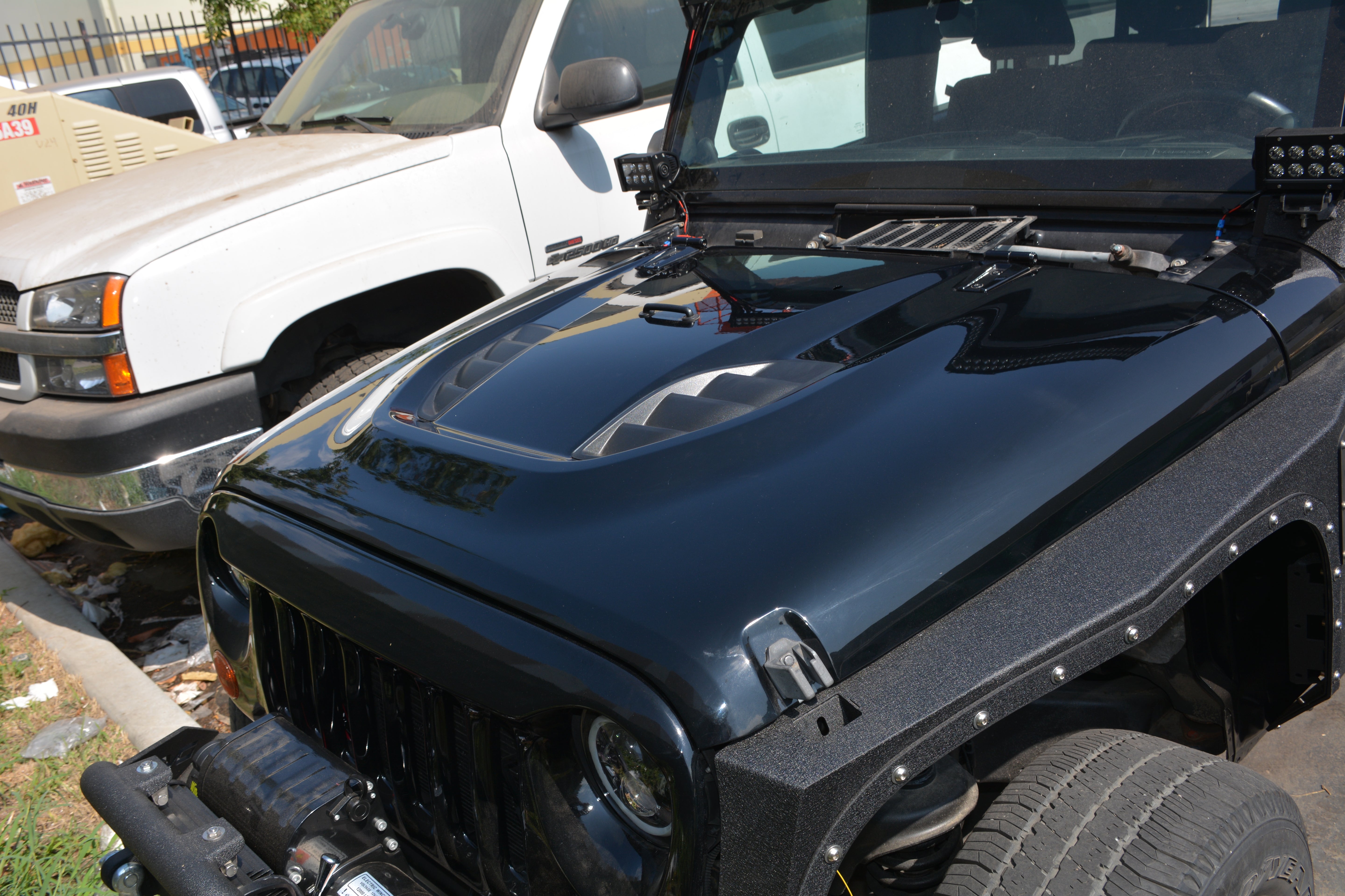 07-18 Jeep JK Hood; 10Th Anniversary - Apollo Off-Road