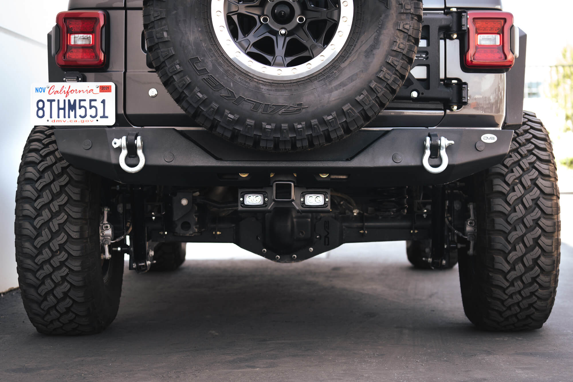 07-22 Jeep Wrangler JK/JL Bolt On Hitch With Cube Lights - Apollo Off-Road