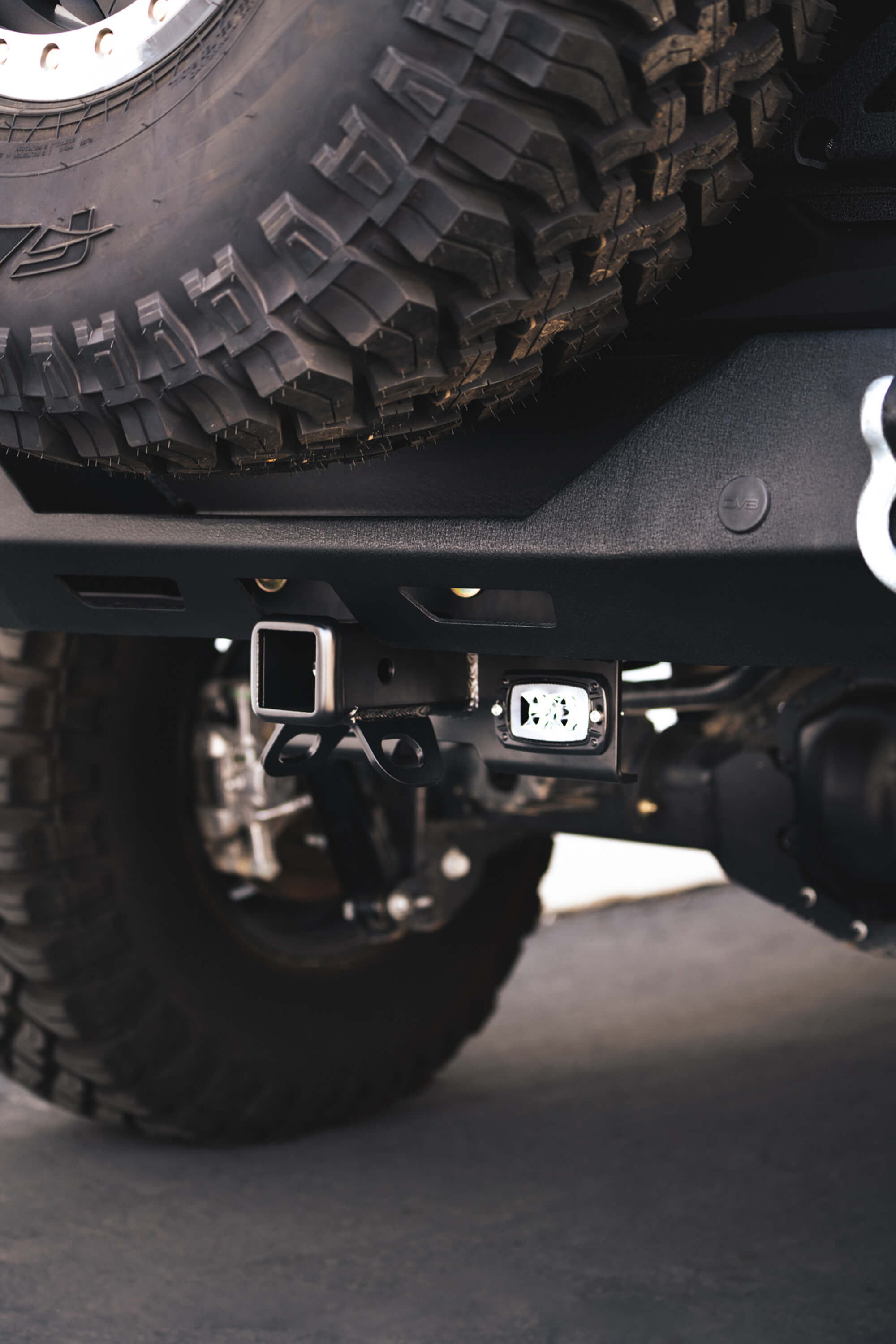 07-22 Jeep Wrangler JK/JL Bolt On Hitch With Cube Lights - Apollo Off-Road