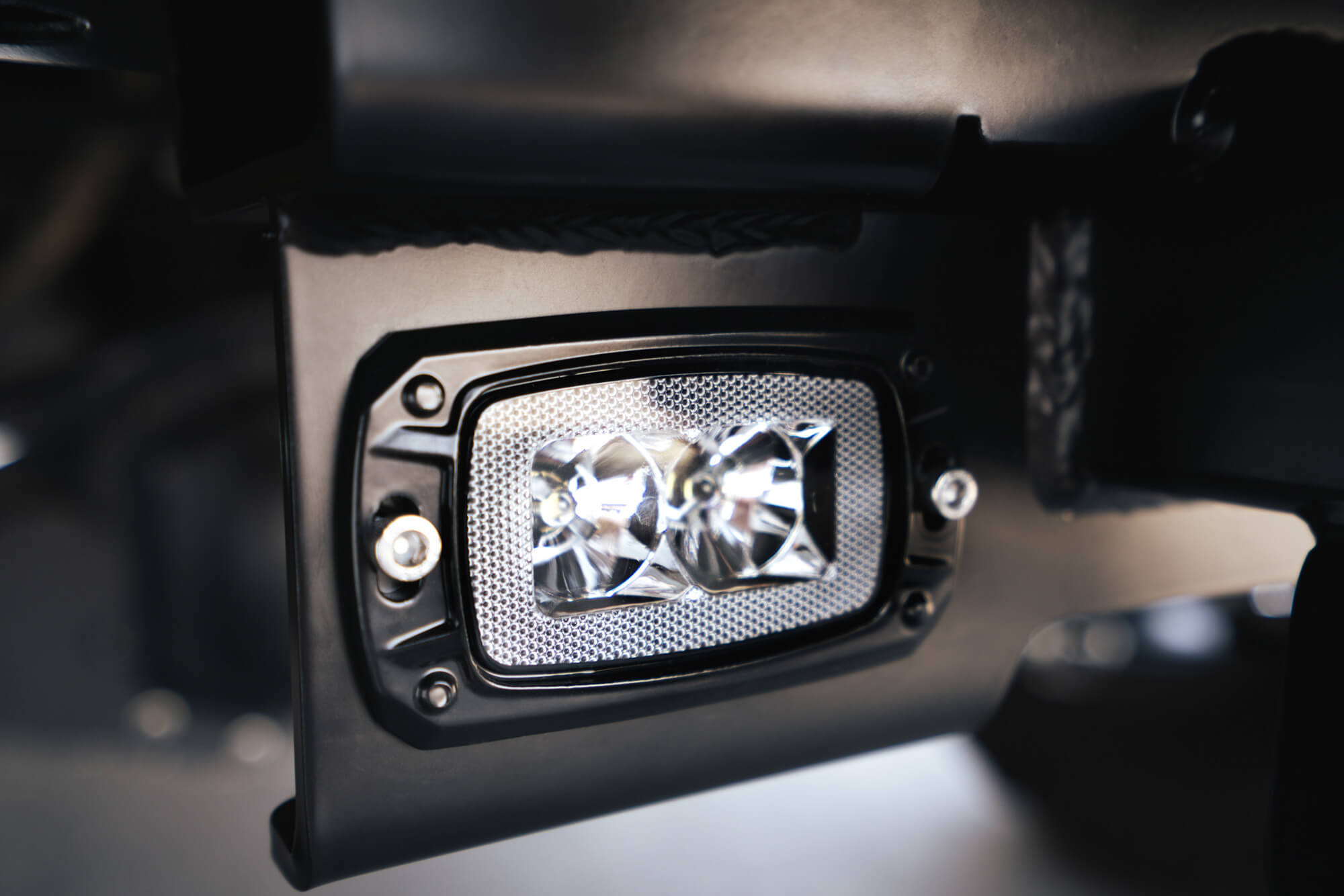 07-22 Jeep Wrangler JK/JL Bolt On Hitch With Cube Lights - Apollo Off-Road