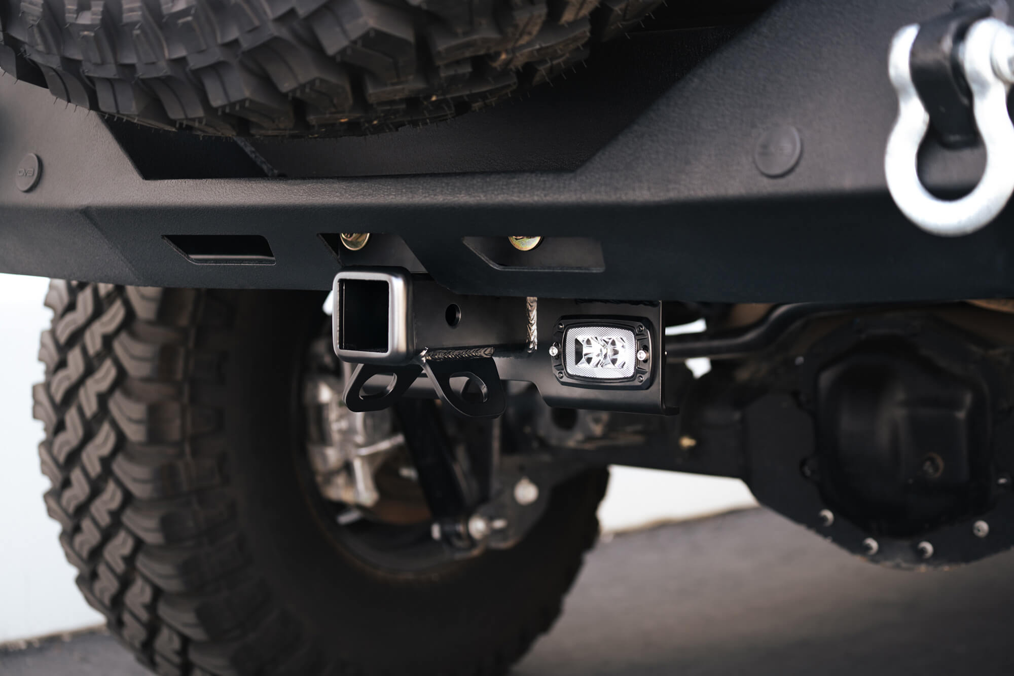07-22 Jeep Wrangler JK/JL Bolt On Hitch With Cube Lights - Apollo Off-Road