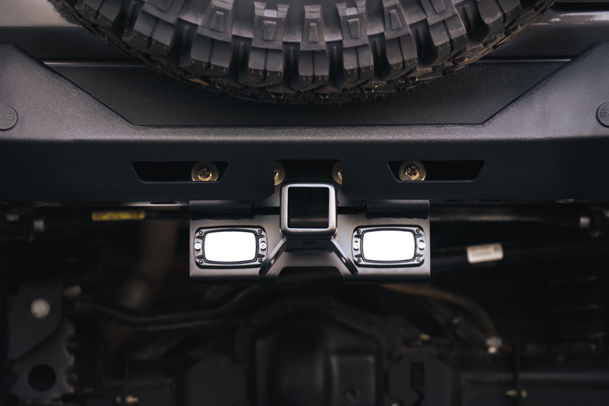 07-22 Jeep Wrangler JK/JL Bolt On Hitch With Cube Lights - Apollo Off-Road