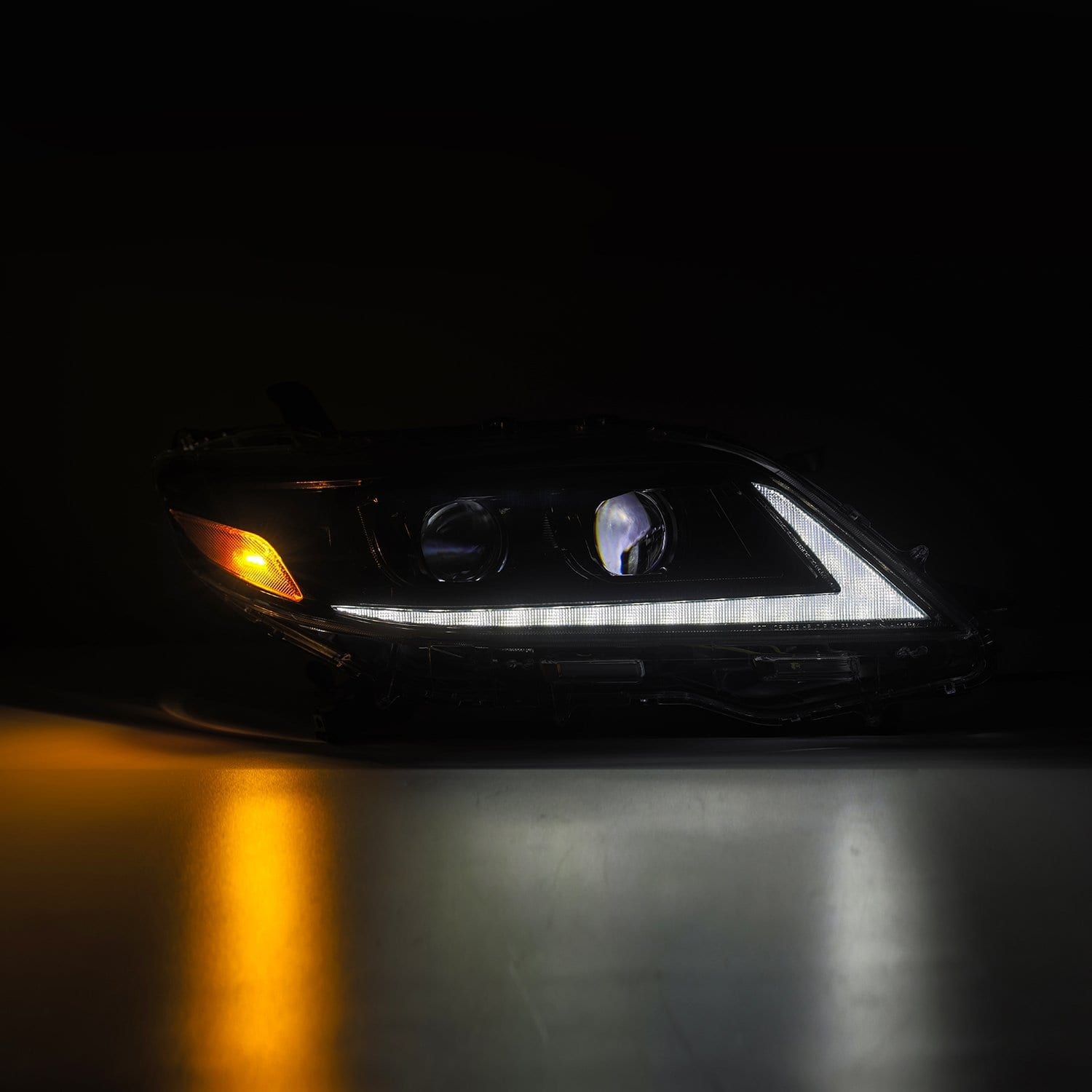 11-20 Toyota Sienna LUXX-Series Projector Headlights Alpha-Black - Apollo Off-Road