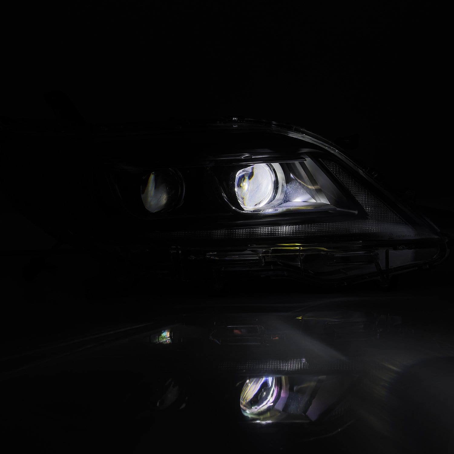 11-20 Toyota Sienna LUXX-Series Projector Headlights Black - Apollo Off-Road