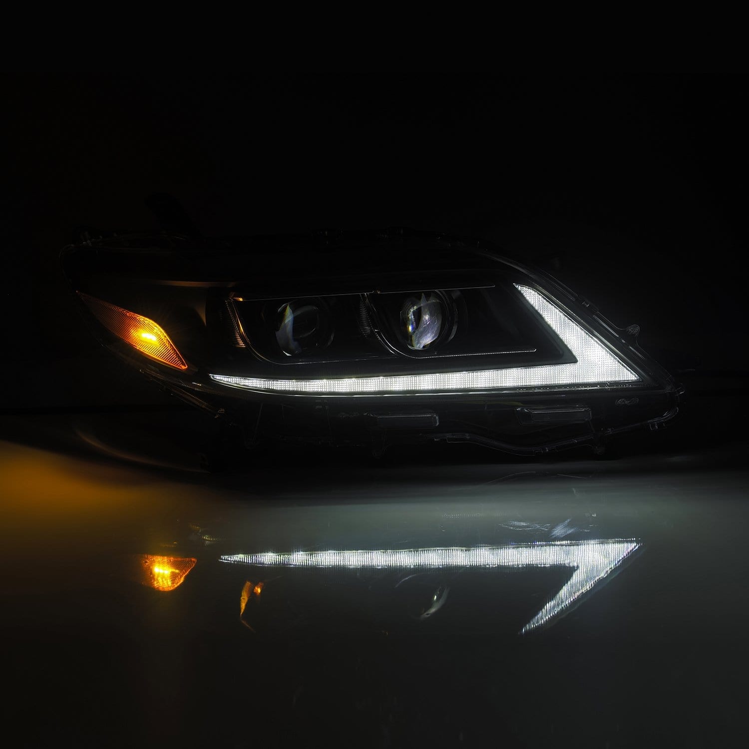 11-20 Toyota Sienna LUXX-Series Projector Headlights Black - Apollo Off-Road