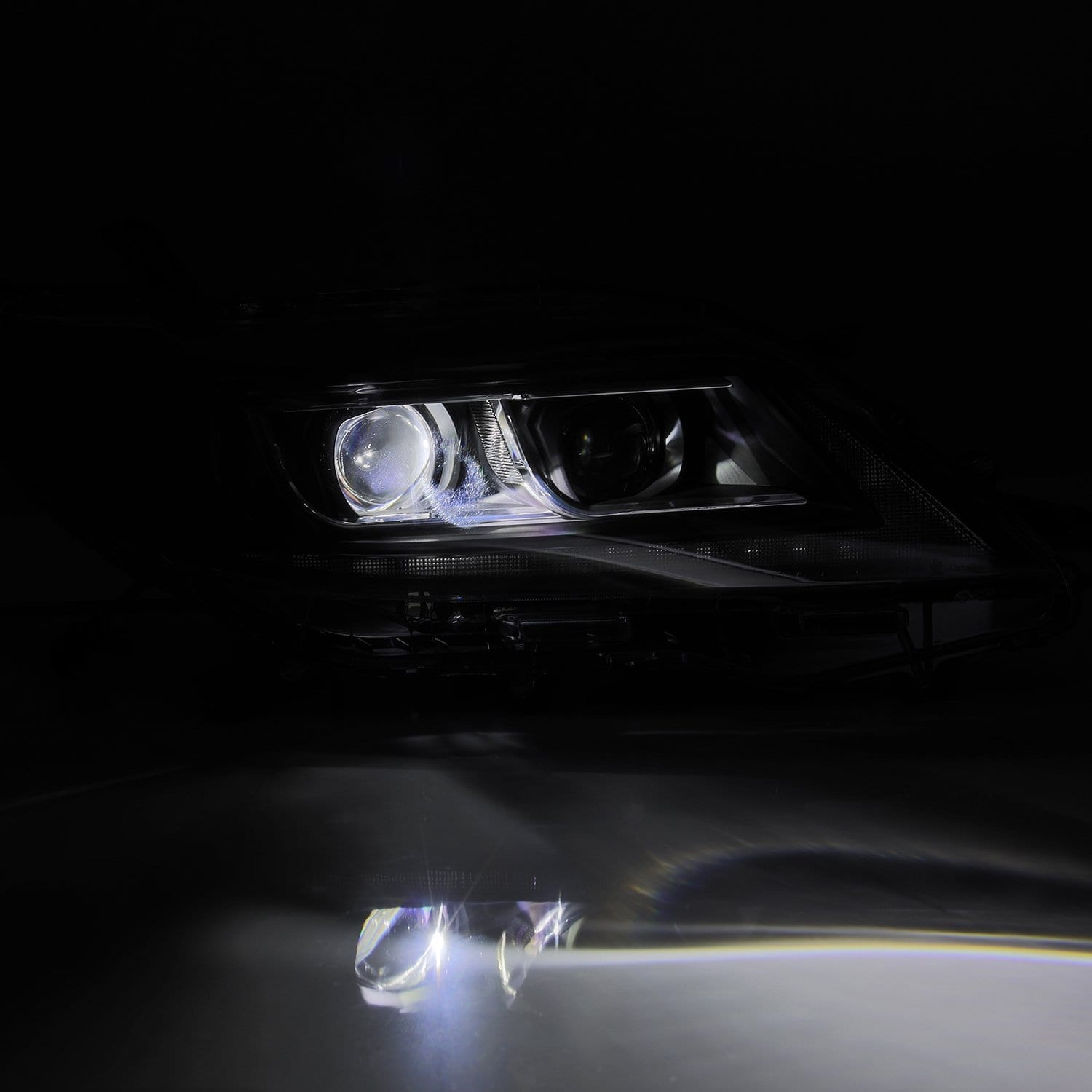 11-20 Toyota Sienna LUXX-Series Projector Headlights Black - Apollo Off-Road