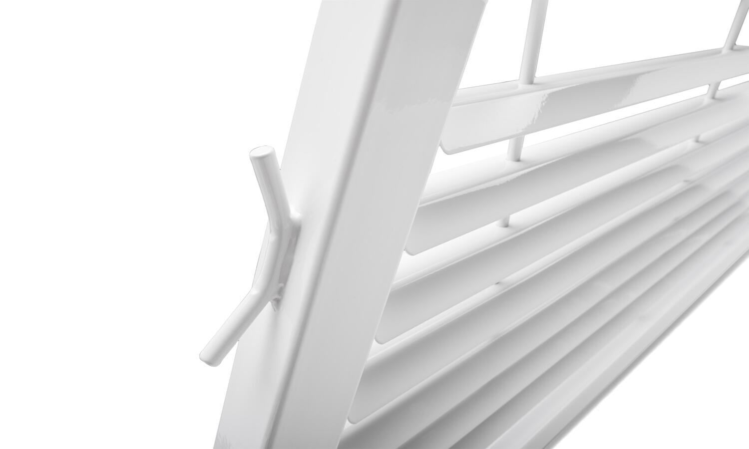 Louvered 19-26 New Body Style Silverado/Sierra 1500 08-19 Silverado/Sierra Old Body Style 04-26 F-150 08-26 Tundra Backrack