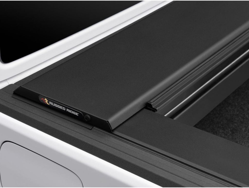 Armis Retractable Locking Bed Cvr W/o Trail Rails 20-Present Jeep Gladiator JT Rugged Ridge