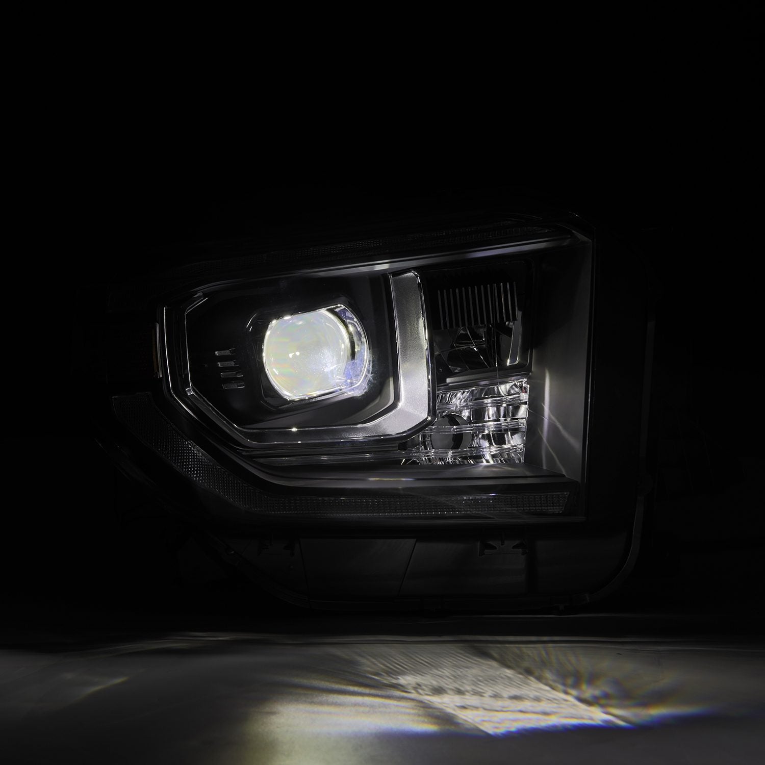14-21 Toyota Tundra LUXX-Series Projector Headlights Black - Apollo Off-Road