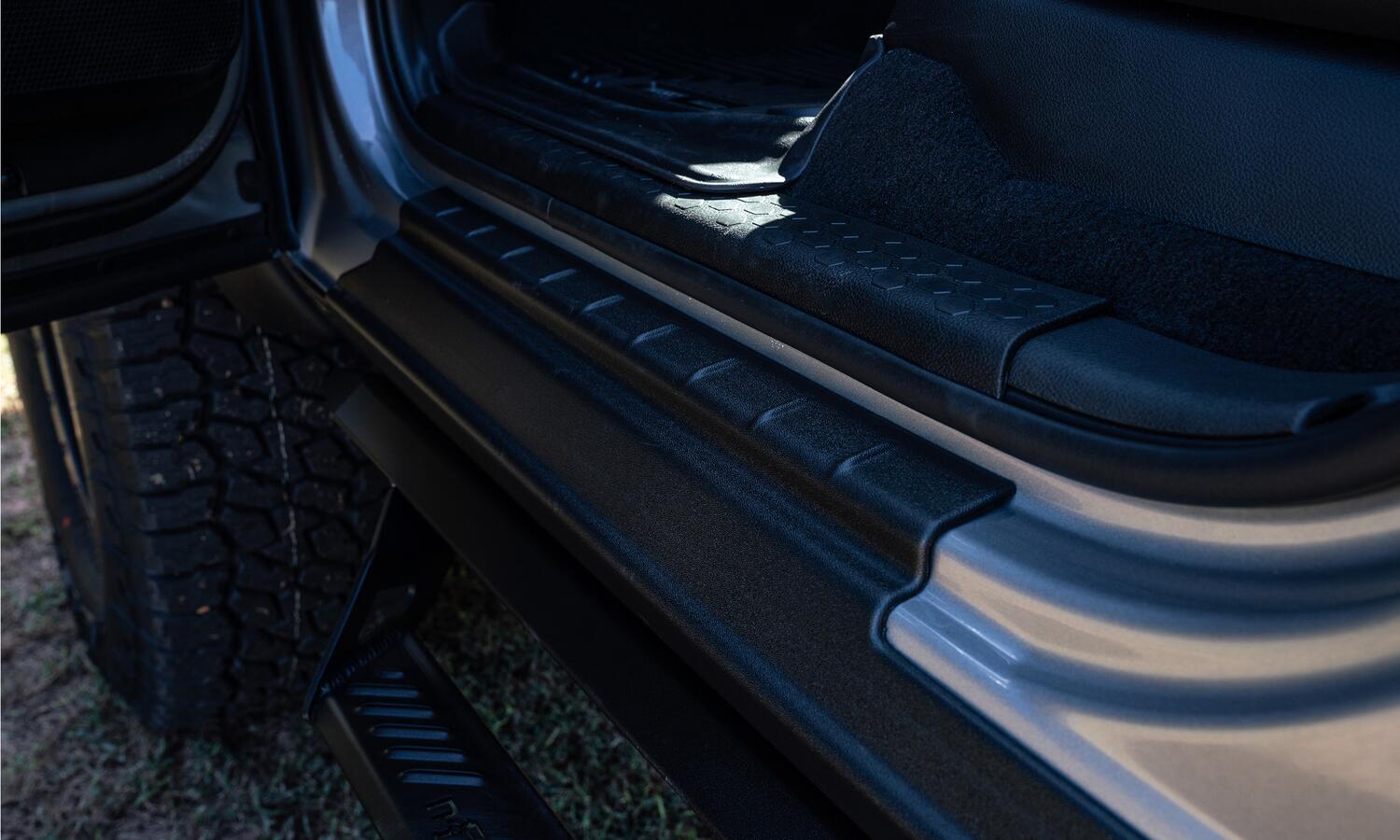 Trail Armor Rocker Panel Black For 07-21 Toyota Tundra, Crewmax Incl. Side Panels/Sill Plate Cover Bushwacker