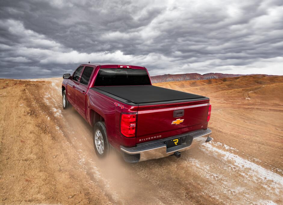 Pro X15 Tonneau Cover Black 2019 (New Body Style)-2026 Silverado/Sierra (without CarbonPro Bed) 5 Foot 9 Inch Bed without MultiPro Tailgate Truxedo