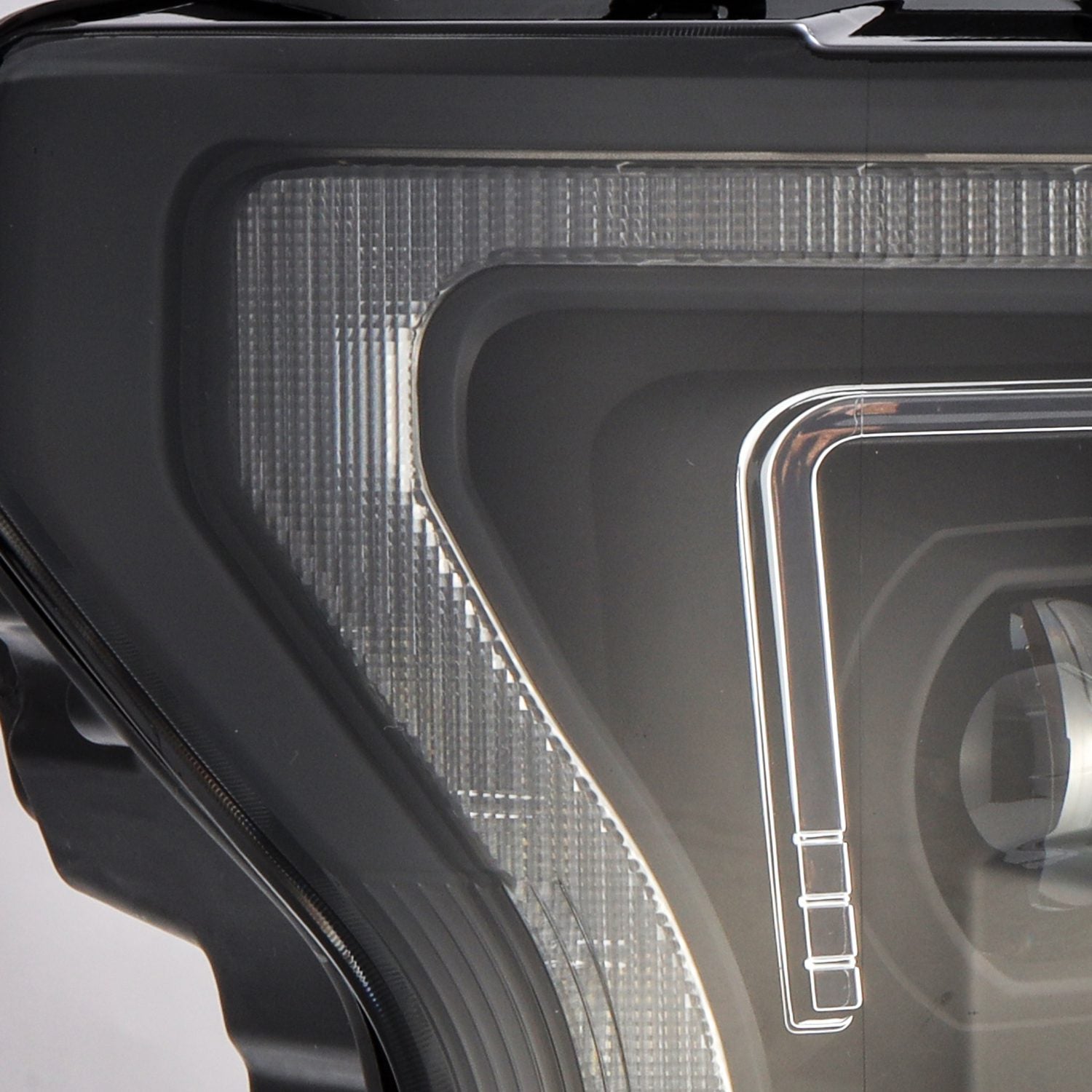18-20 Ford F-150 PRO-Series Halogen Projector Headlights Black - Apollo Off-Road
