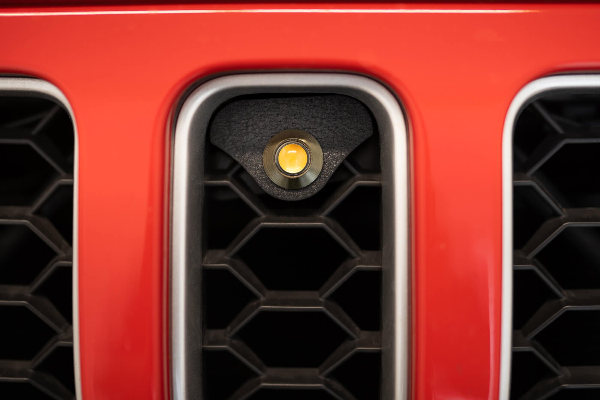 18-22 Jeep Wrangler JL Front Grille Amber Accent Lights - Apollo Off-Road