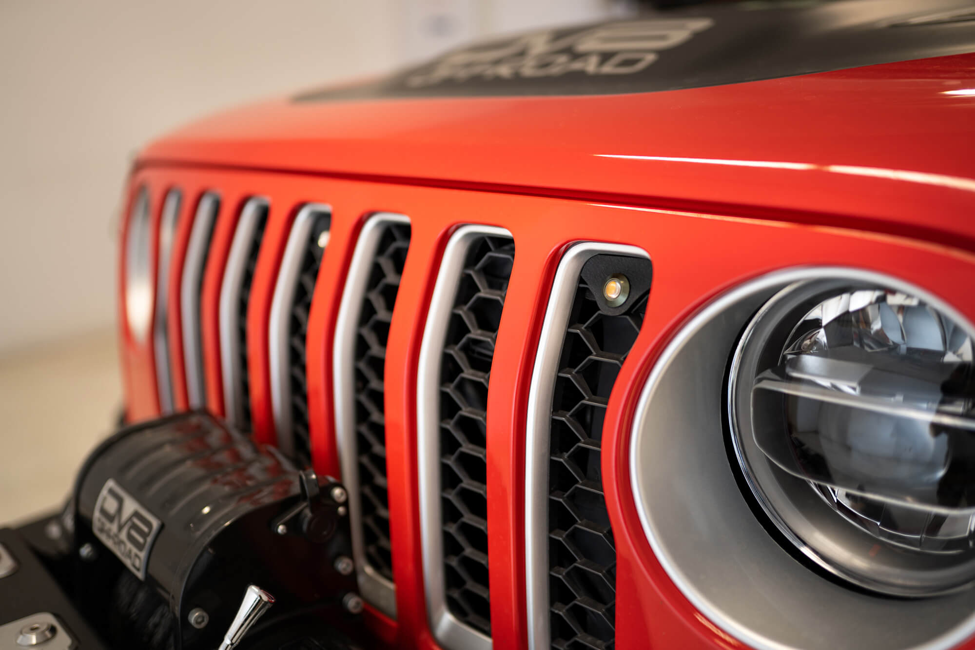 18-22 Jeep Wrangler JL Front Grille Amber Accent Lights - Apollo Off-Road