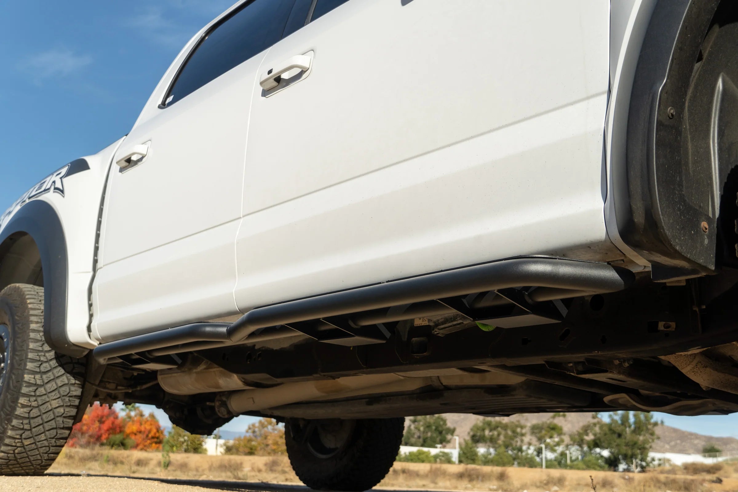 2015-2024 Ford F-150 Crew Cab OE Plus Side Steps - Apollo Off-Road