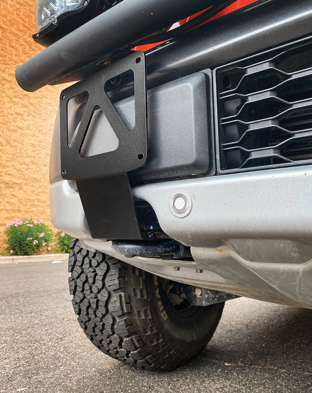 Foutz Motorsports Front Tow Hook License Plate Mount 2017-2023 Ford F-150 Raptor 2023 Ford F-150 Raptor R
