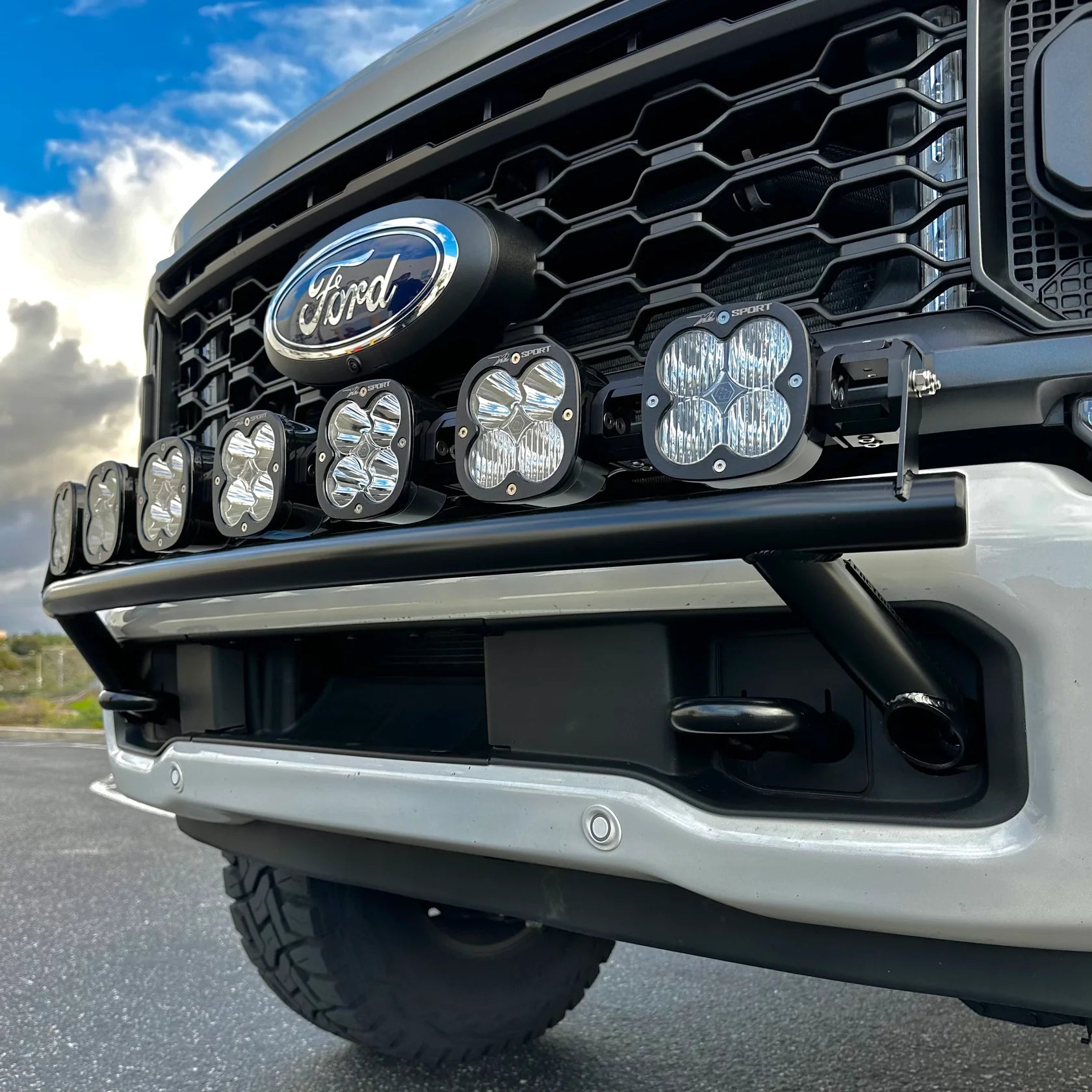 2017 - 2024 Ford Super Duty Light Mount - "The Linkable" Series featuring the Baja Designs XL Linkable (7 Lights) - Apollo Off-Road