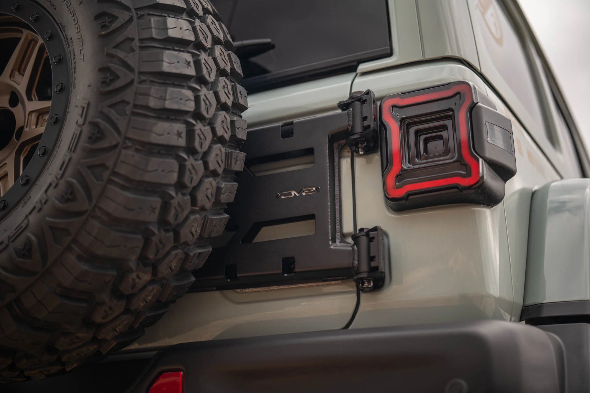2018-2025 Jeep Wrangler JL Spare Tire Carrier - Apollo Off-Road