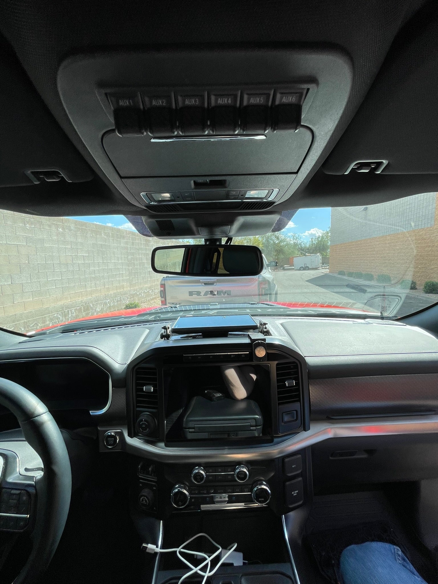 2021-2023 Gen 3 Raptor Center Dash Fold Down GPS mount-Garmin TREAD XL - Apollo Off-Road