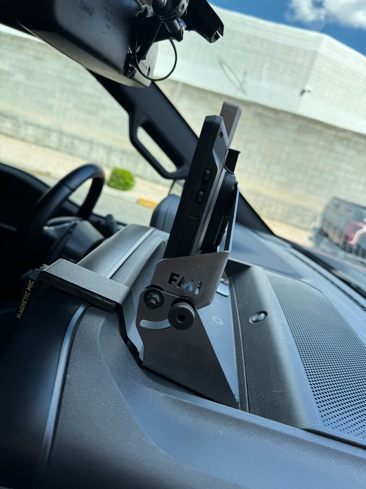 2021-2023 Gen 3 Raptor Center Dash Fold Down GPS mount-Garmin TREAD XL - Apollo Off-Road