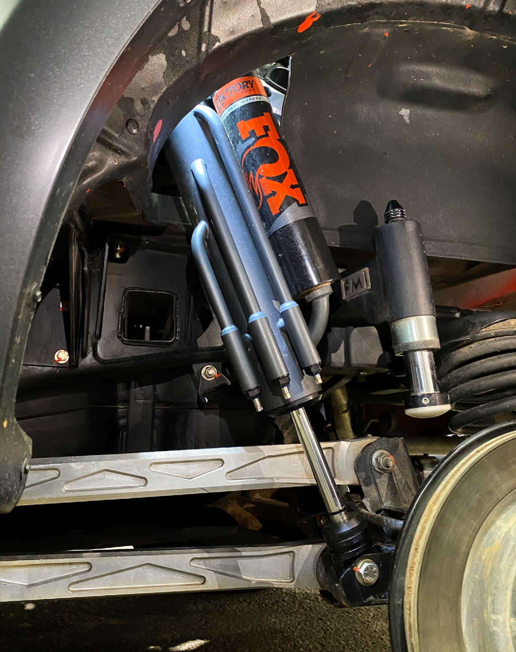 Foutz Motorsports 5-Link Mid Travel Rear Suspension Kit with Thru the bed Bypass Shock 2017-2020 Ford F-150 Raptor