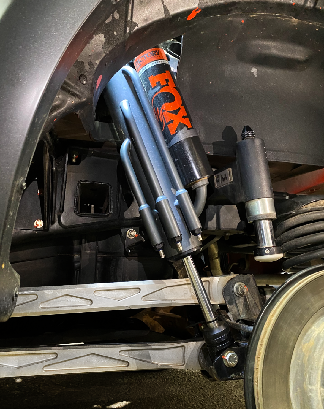 Foutz Motorsports 5-Link Mid Travel Rear Suspension Kit with Thru the bed Bypass Shock 2017-2020 Ford F-150 Raptor