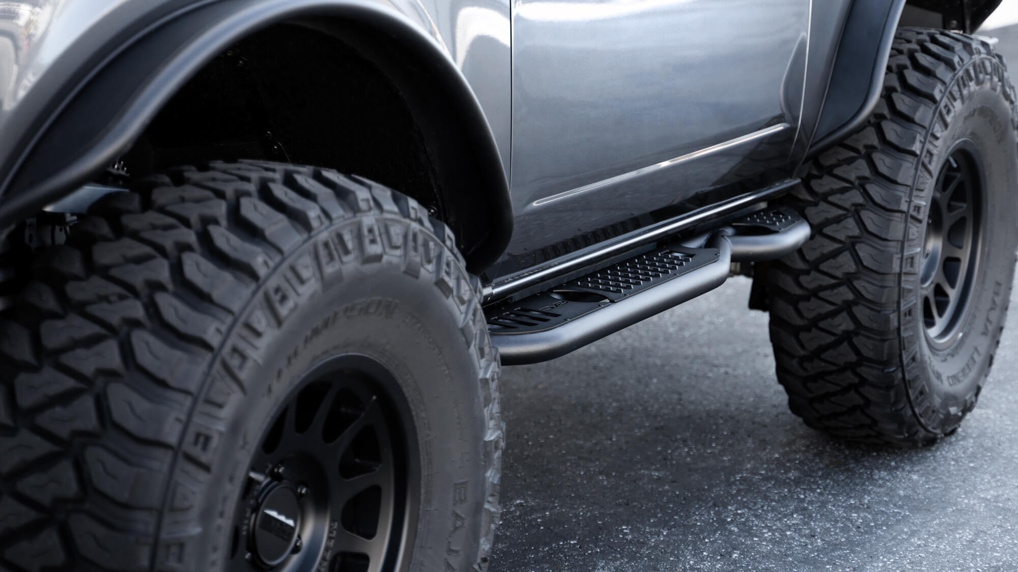 2021+ Ford Bronco 2-Door OE Plus Series Side Steps - Apollo Off-Road