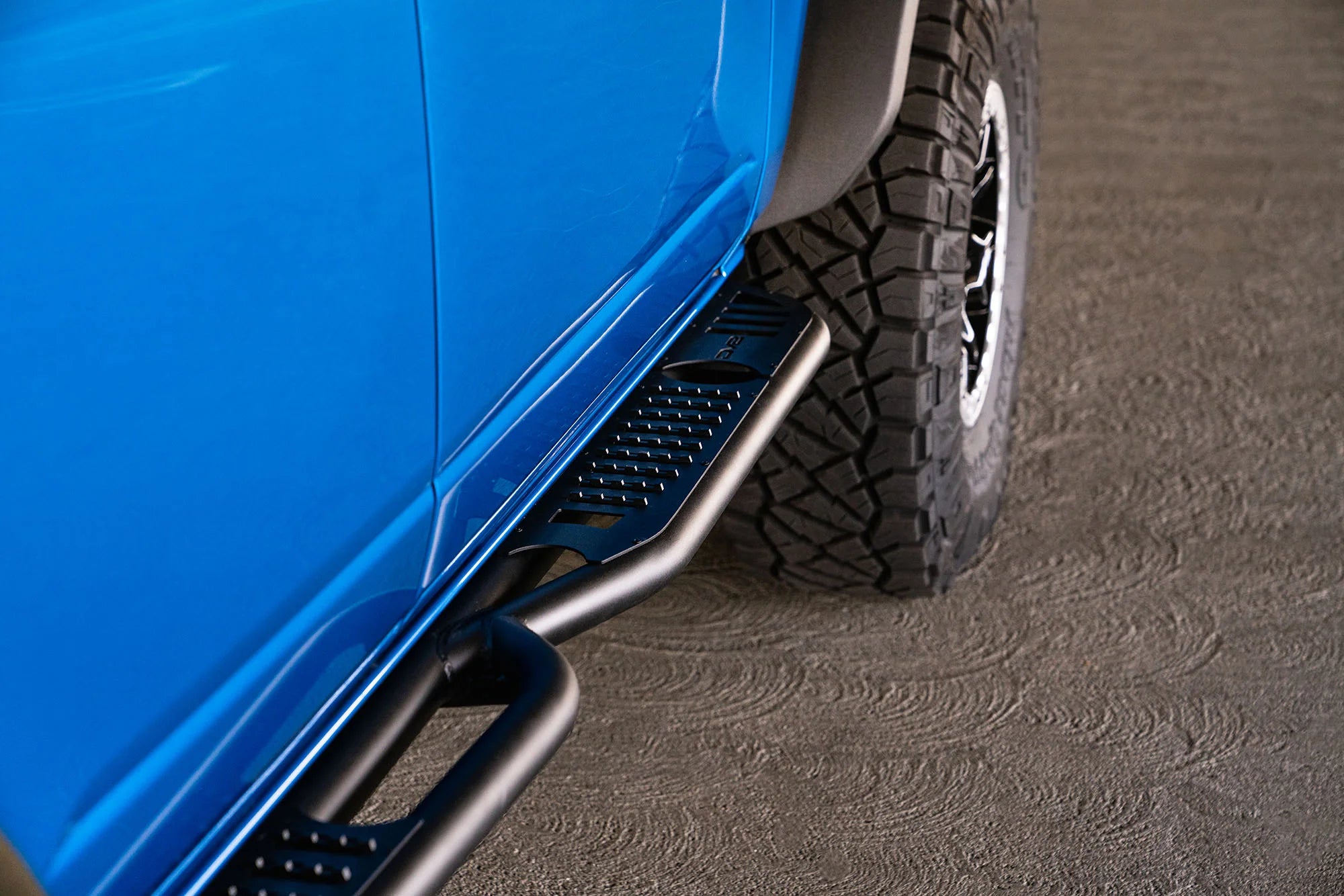 2021+ Ford Bronco 4-Door OE Plus Series Side Steps - Apollo Off-Road
