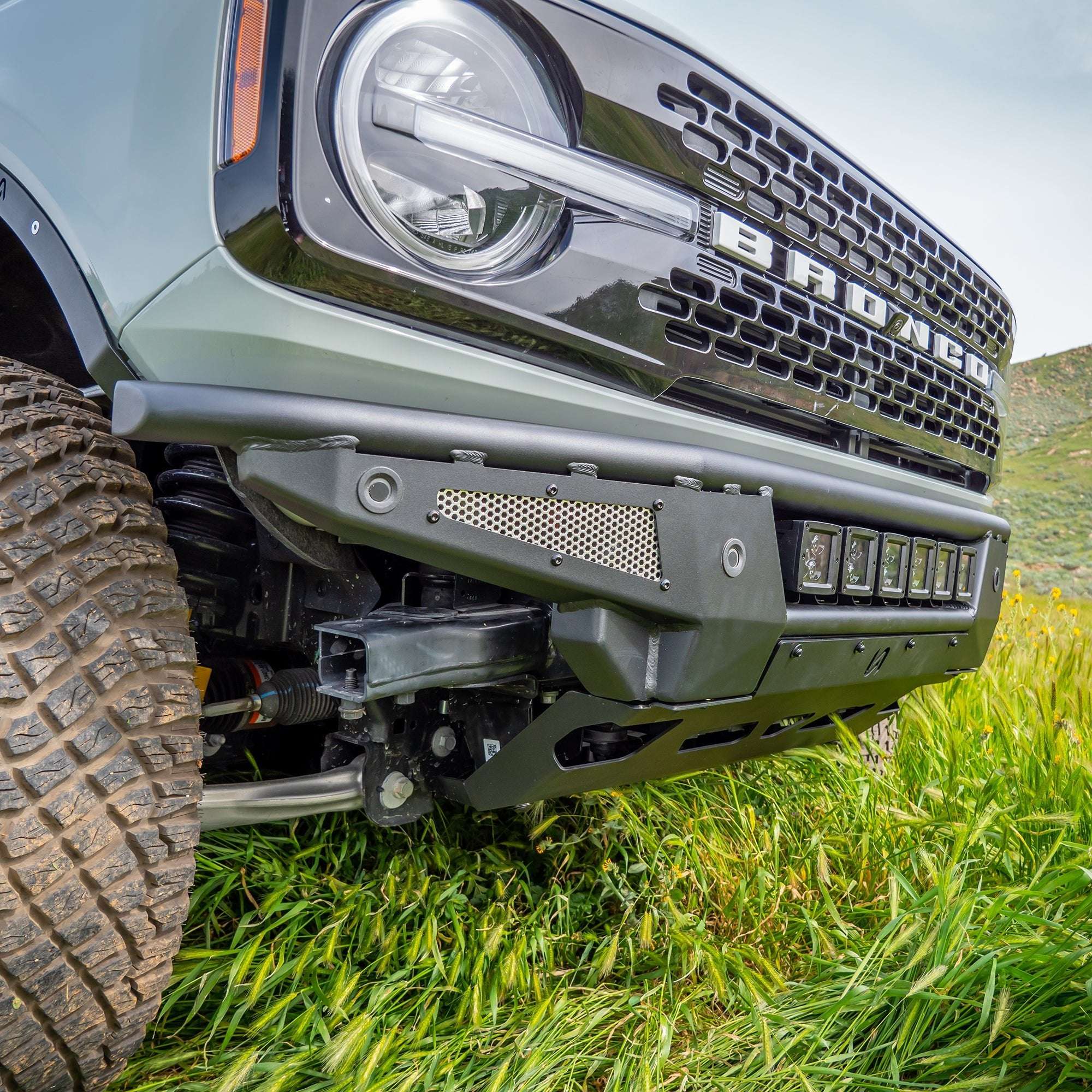 Baja Tubular Front Bumper and Skid Plate for Ford Bronco
