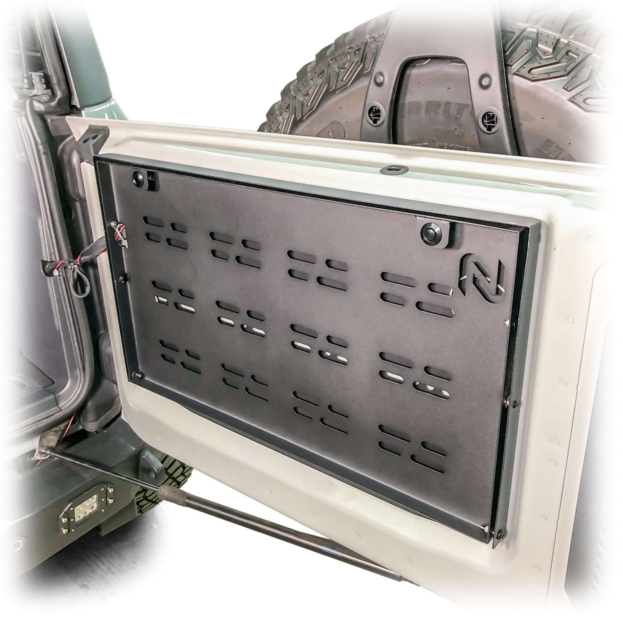Fold-Out Trail Table for Ford Bronco