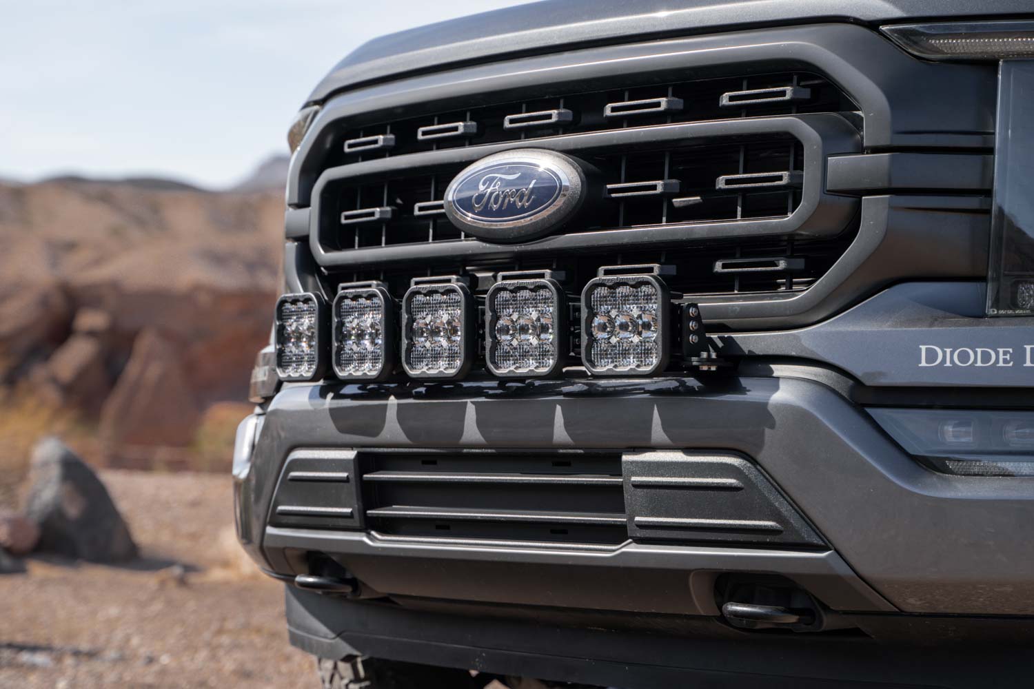 Diode Dynamics SS5 Grille CrossLink Lightbar Kit for 2021-2023 Ford F-150 Pro Yellow Combo