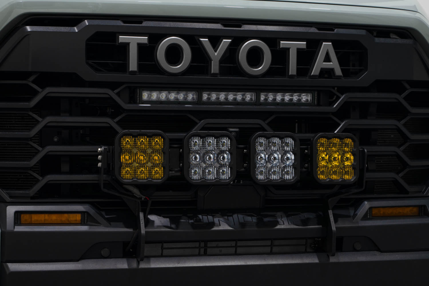 Diode Dynamics SS5 Grille CrossLink Lightbar Kit for 2022+ Toyota Tundra Pro Yellow Combo