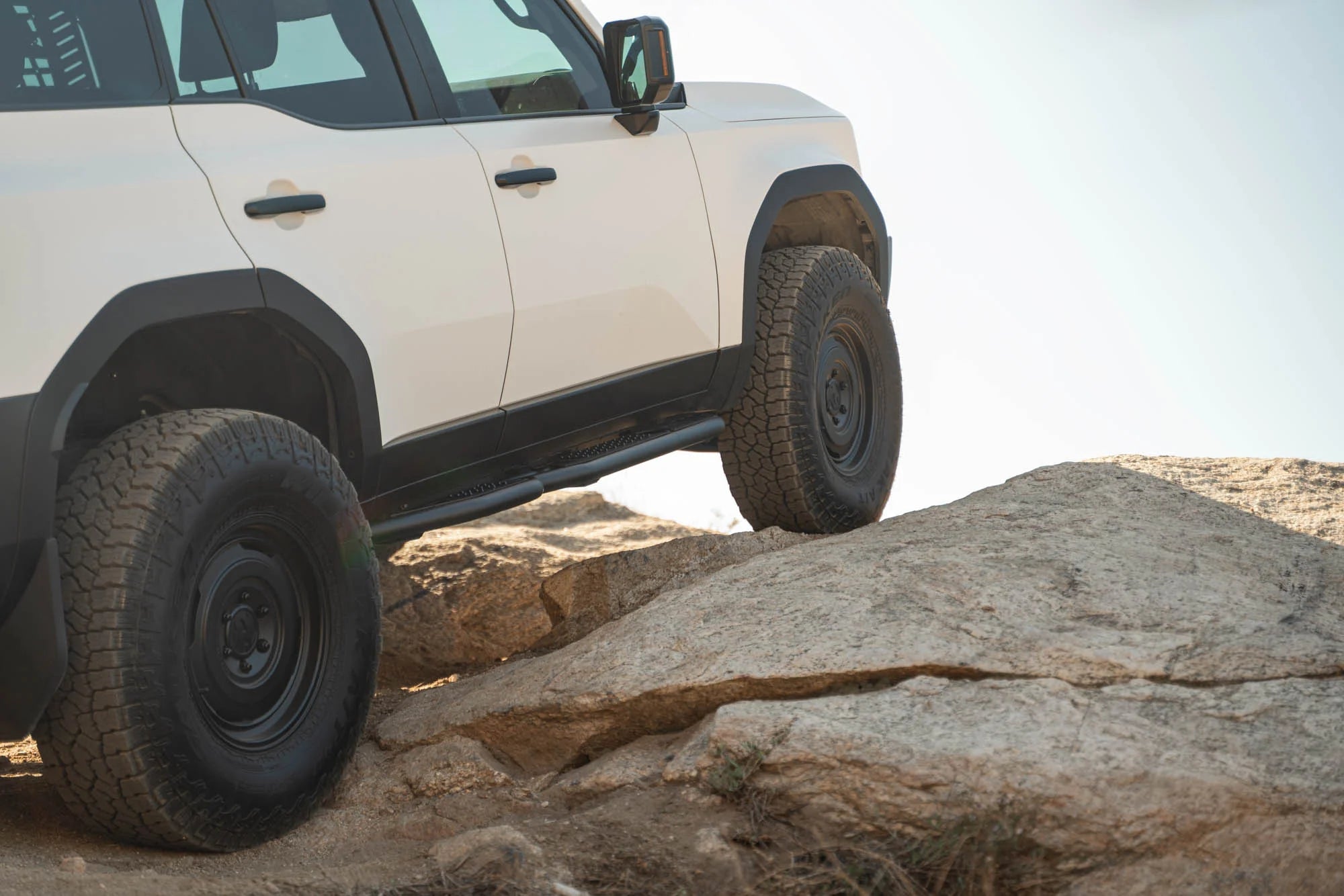 2024+ Toyota Land Cruiser OE Plus Side Steps - Apollo Off-Road