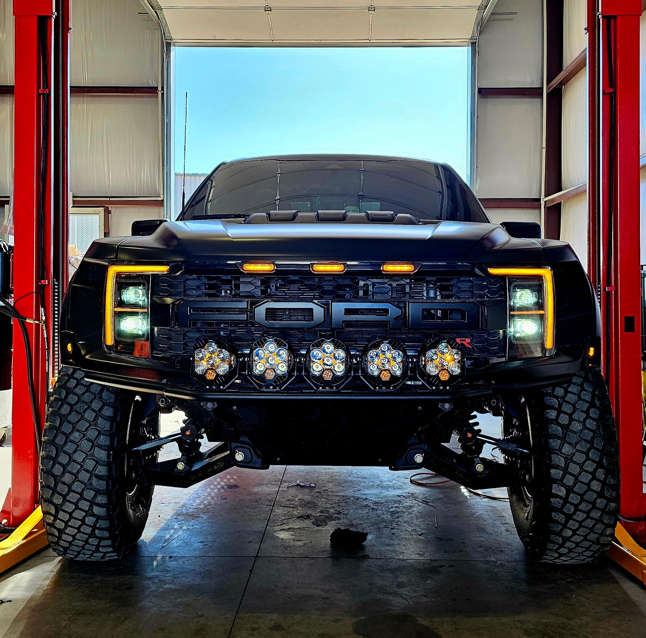 SVC Offroad Smurf Bumper With Heat Exchanger - 23+ Ford Raptor R