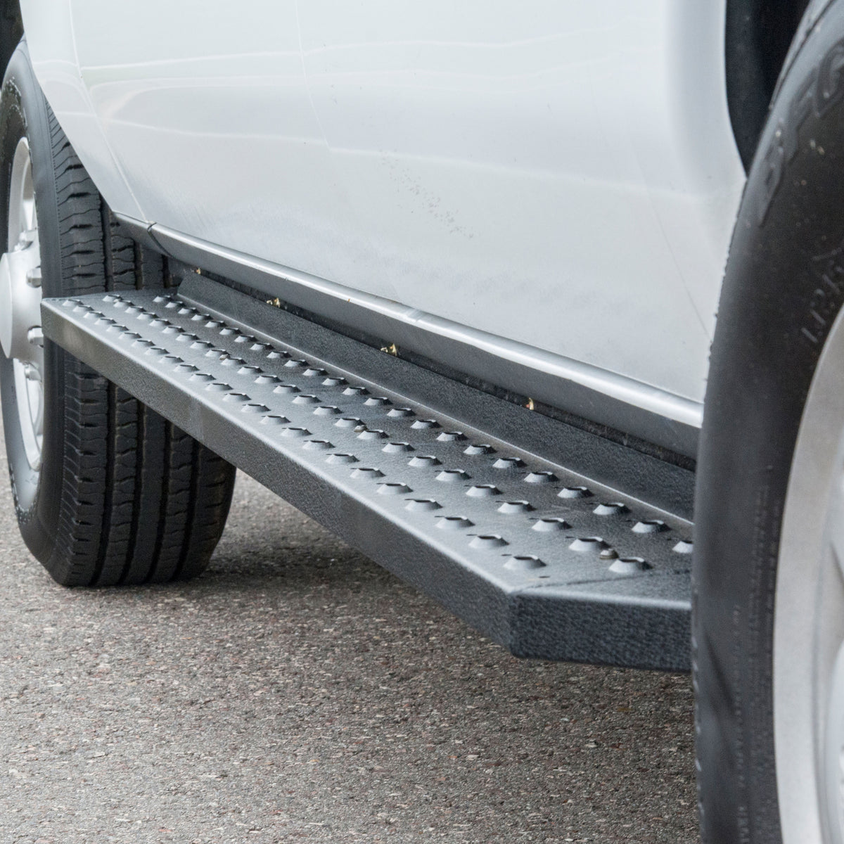 ARIES RidgeStep 6-1/2" x 96", 36" Black Steel Running Boards, 1999-2014 Ford E-350 Super Duty