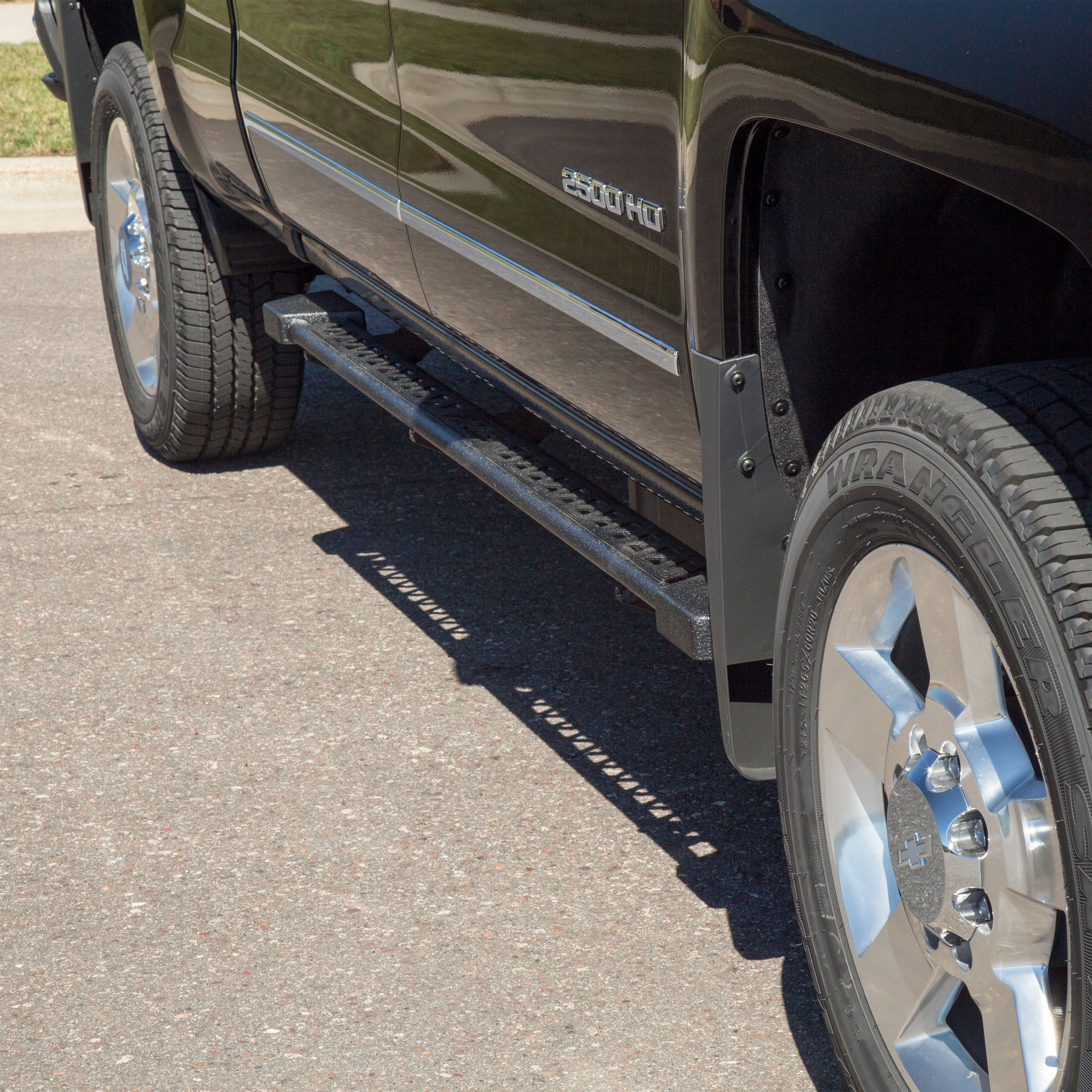 ARIES Rocker Step Running Boards, 2019 Chevy/GMC Silverado/Sierra 1500 LD/Limited