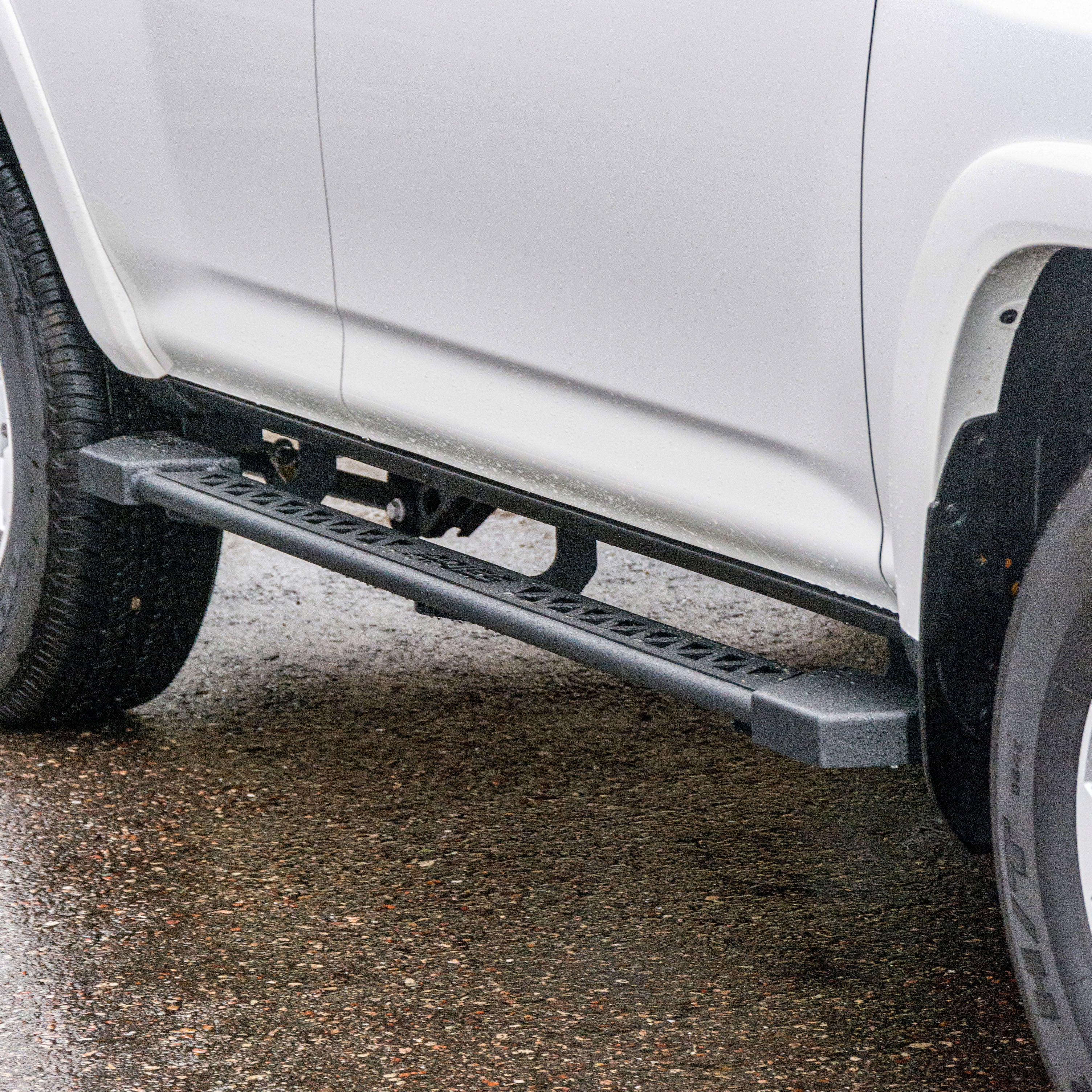 ARIES Rocker Step Running Boards, 2010-2021 Toyota 4Runner