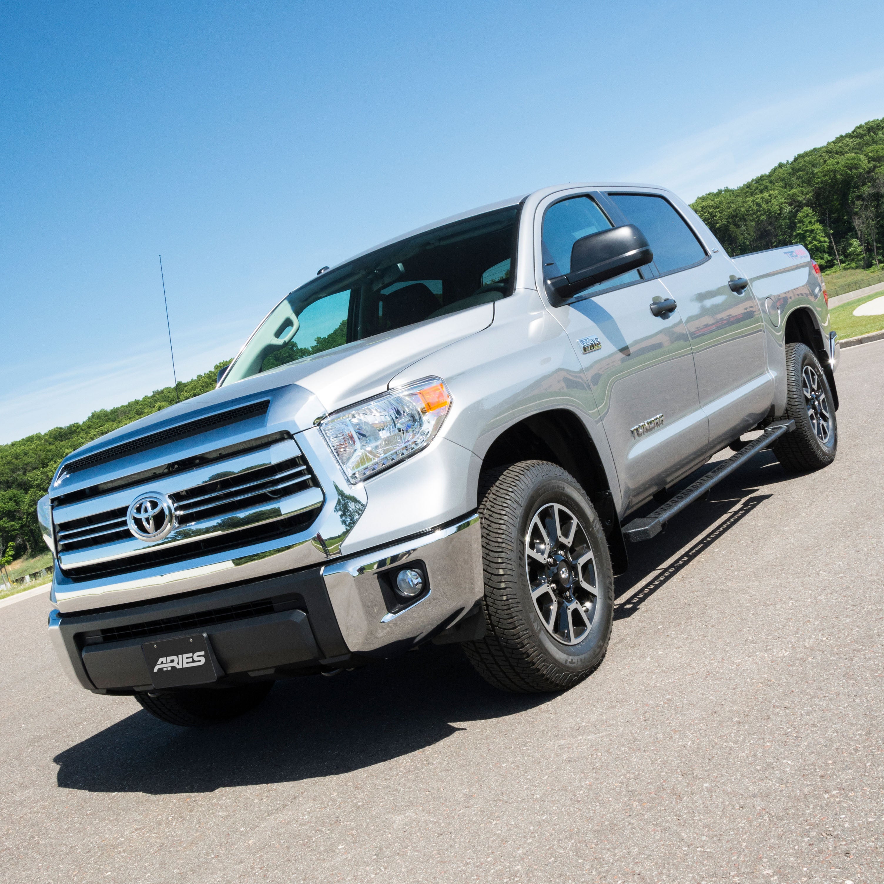 ARIES Rocker Step Running Boards, 2007-2016 Toyota Tundra