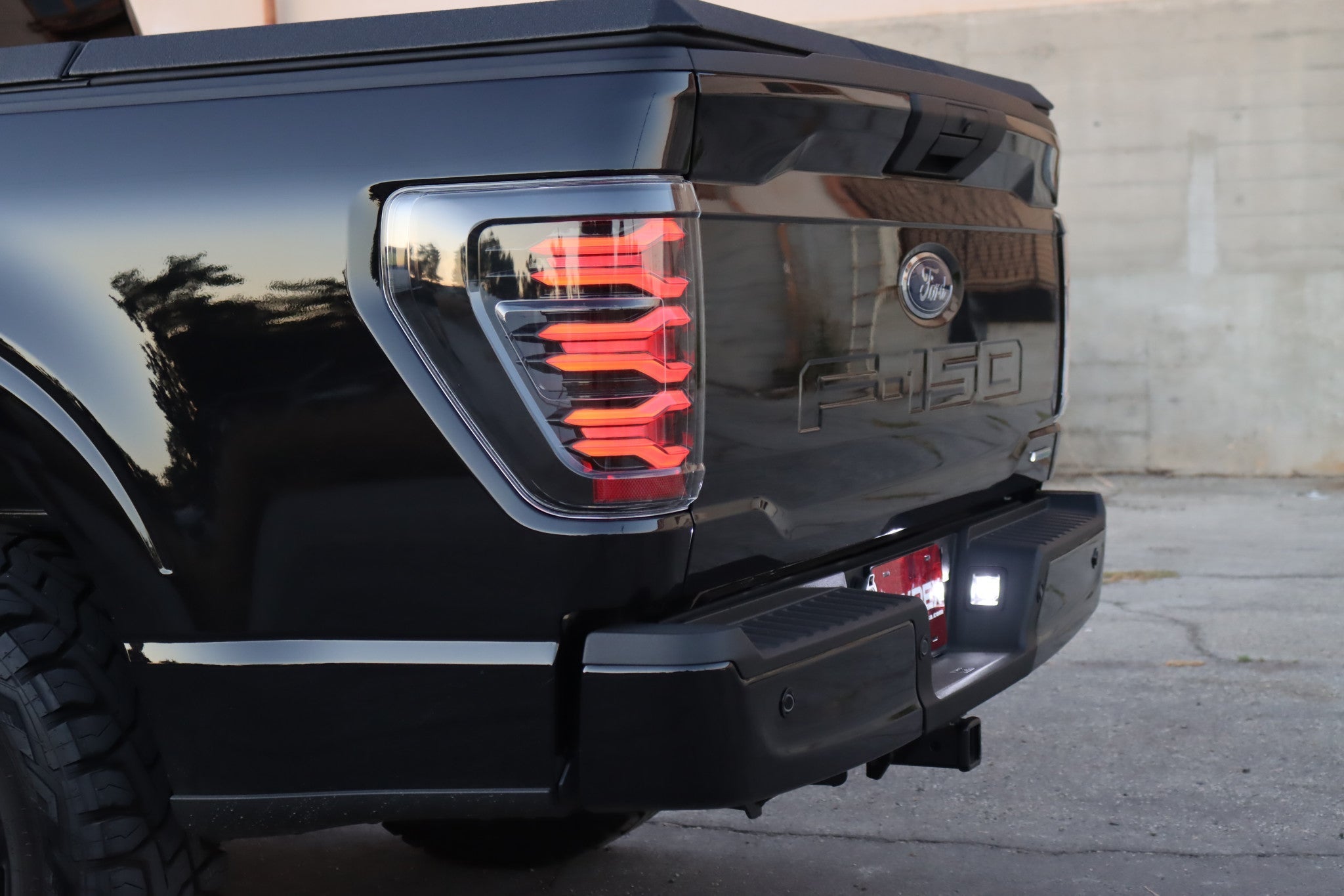 21-23 Ford F-150 / Raptor LUXX-Series LED Tail Lights Black-Red - Apollo Off-Road