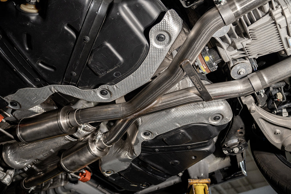 2.75 Inch Dual Rear Exit Cat-Back Exhaust System with Single 4.5 Inch Polished Pro Series Tips Xtreme Sound Level 18-24 Dodge Durango SRT 392 Corsa Performance