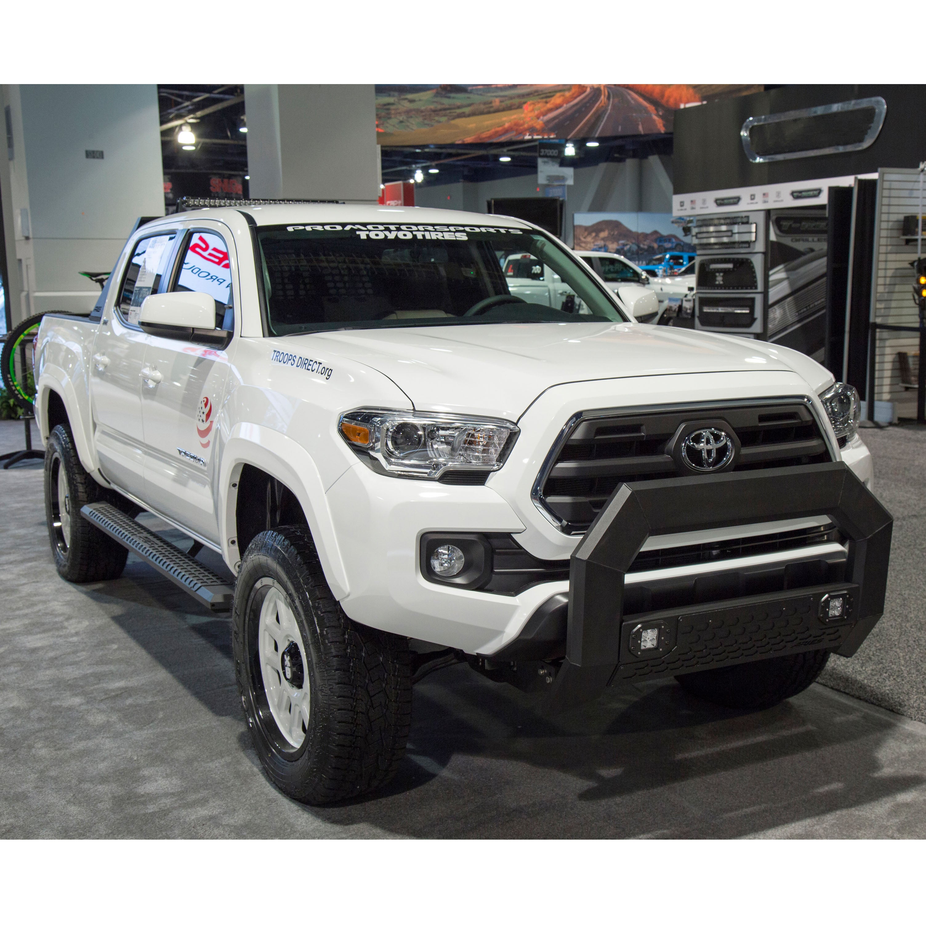 ARIES AdvantEDGE 5-1/2" x 85" Black Aluminum Side Bars, 2015-2023 Toyota Tacoma