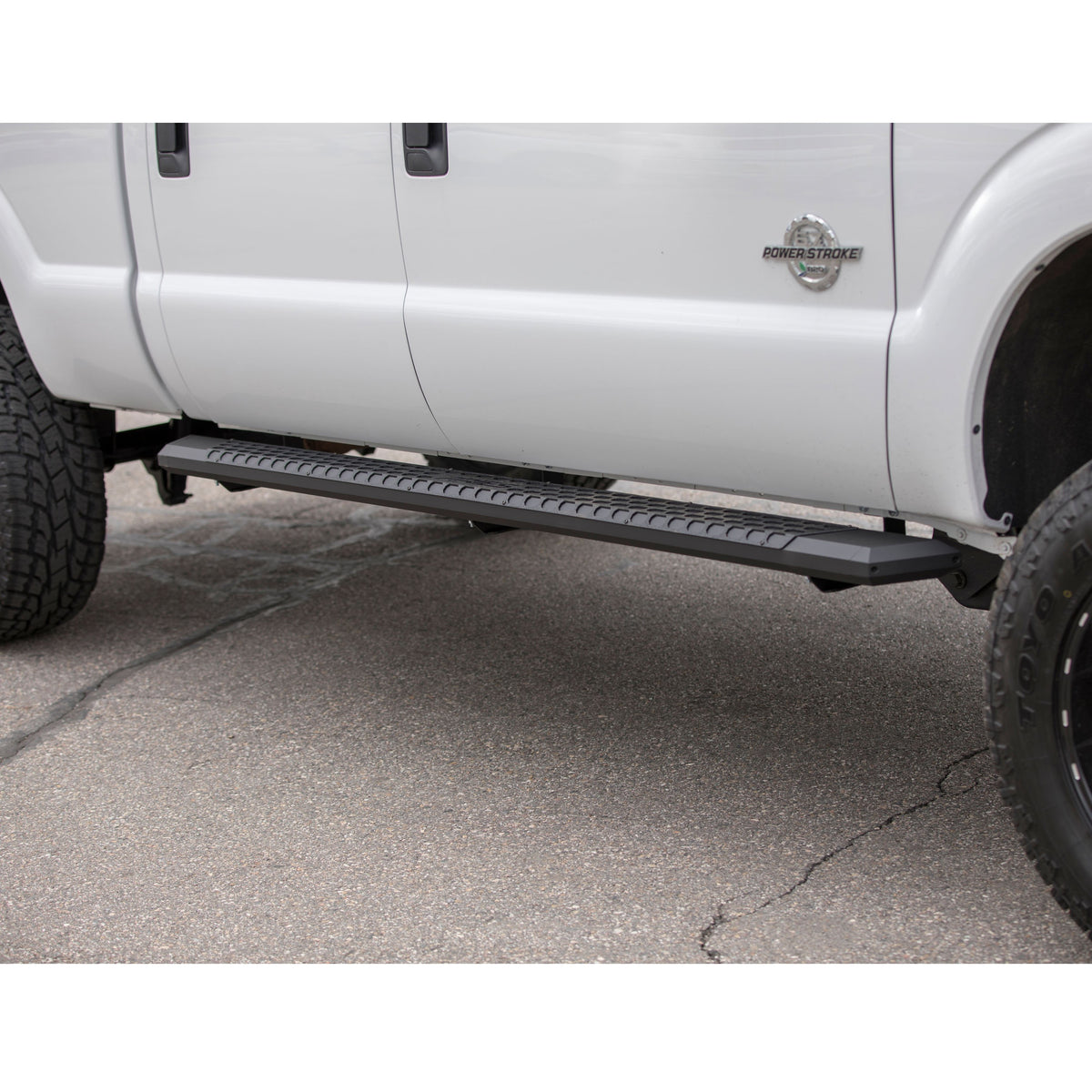 ARIES AdvantEDGE 5-1/2" x 91" Black Aluminum Side Bars, 1999-2016 Ford F-250/F-350/F-450 Super Duty
