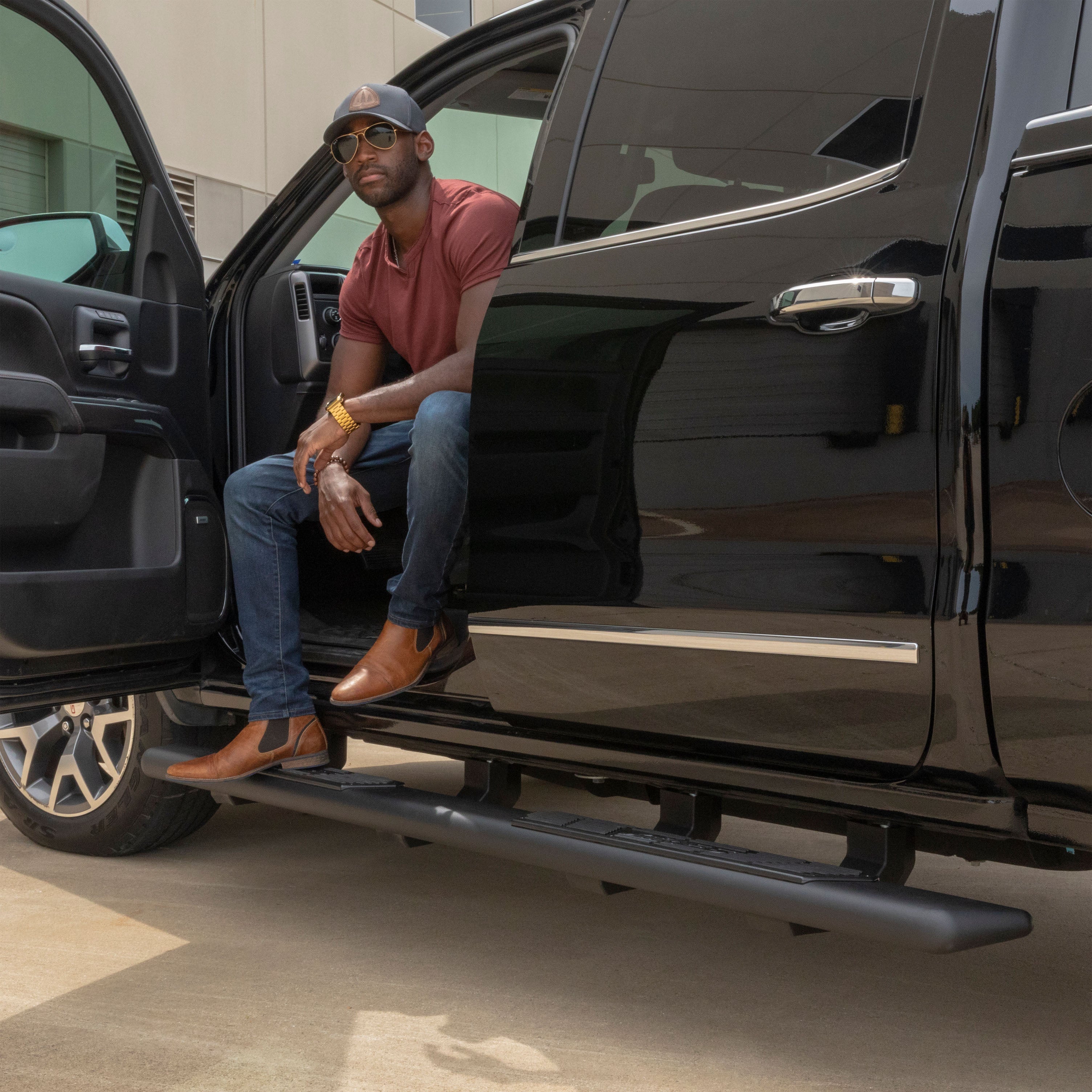 ARIES AscentStep 5-1/2" x 75" Black Steel Running Boards, 2019 Chevy/GMC Silverado/Sierra 1500 LD/Limited